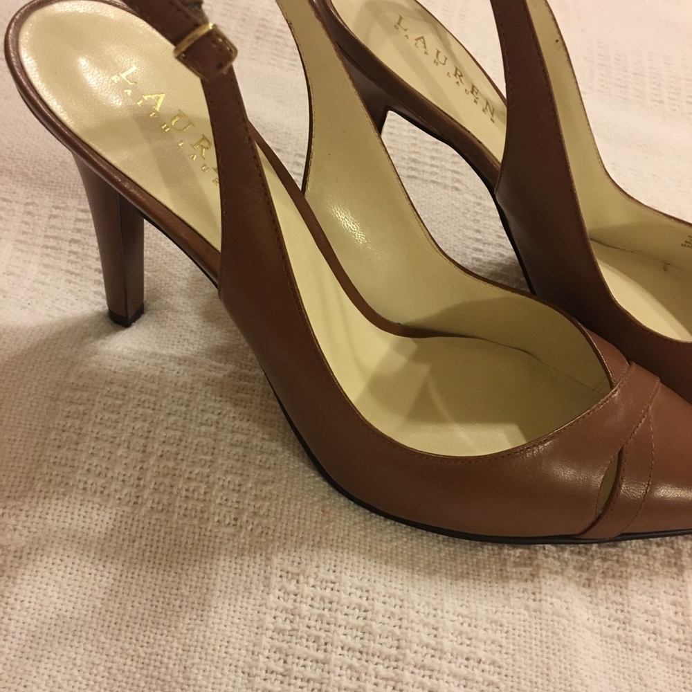 New NWT size 9.5 Lauren leather heels